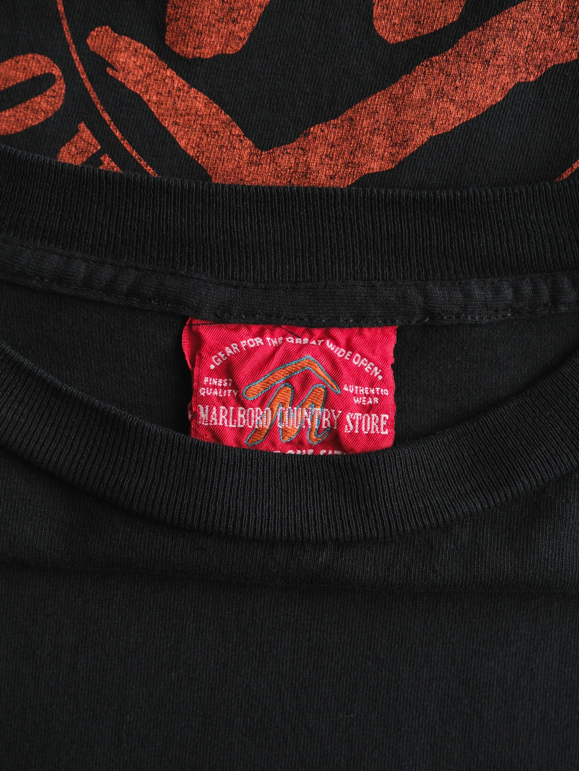 VINTAGE BLACK MARLBORO/ POCKET T-SHIRT