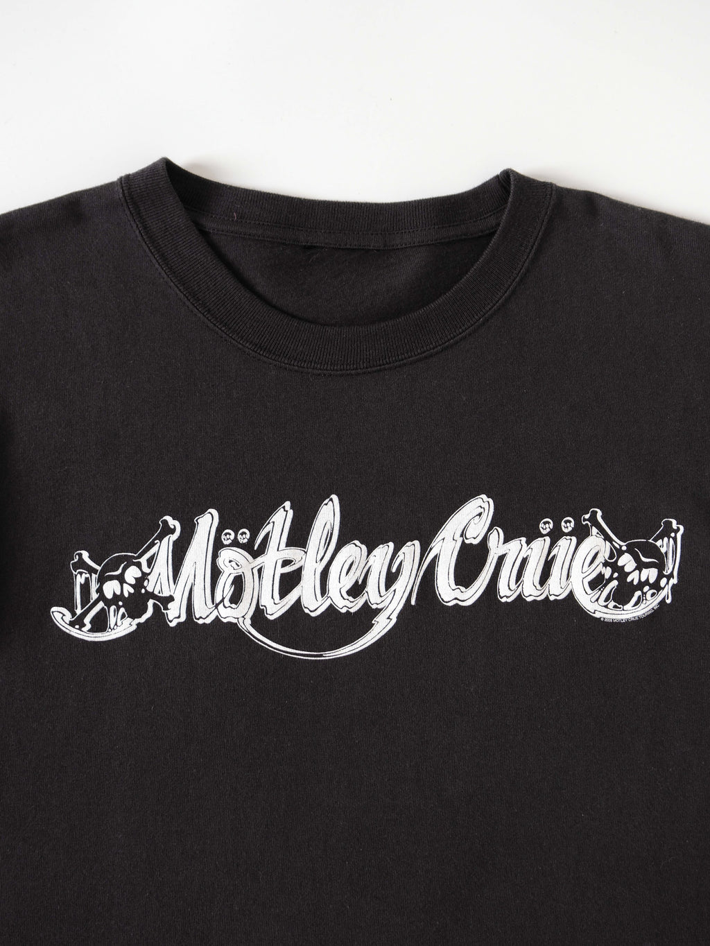 VINTAGE BLACK " MOTLEY CRUE " T-SHIRT