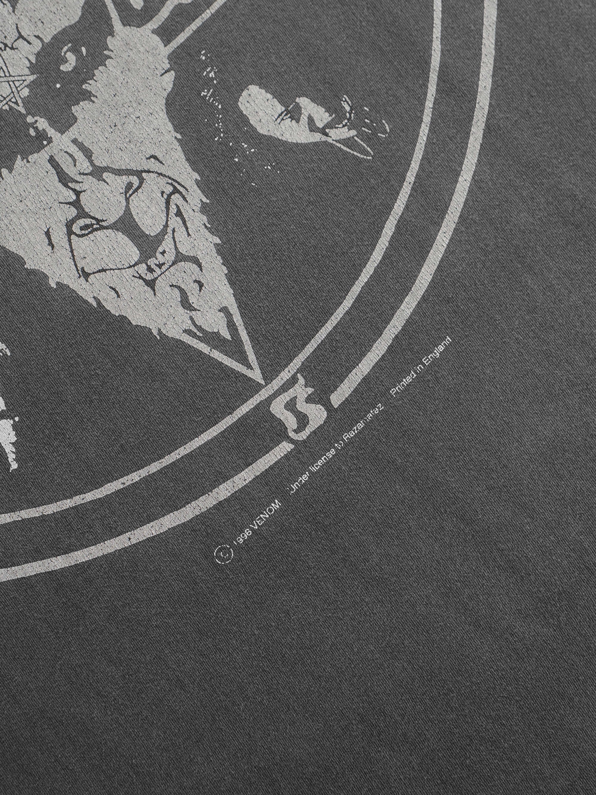 VINTAGE BLACK "VENOM" LEGENDARY GOAT MOTIF BAND T-SHIRT