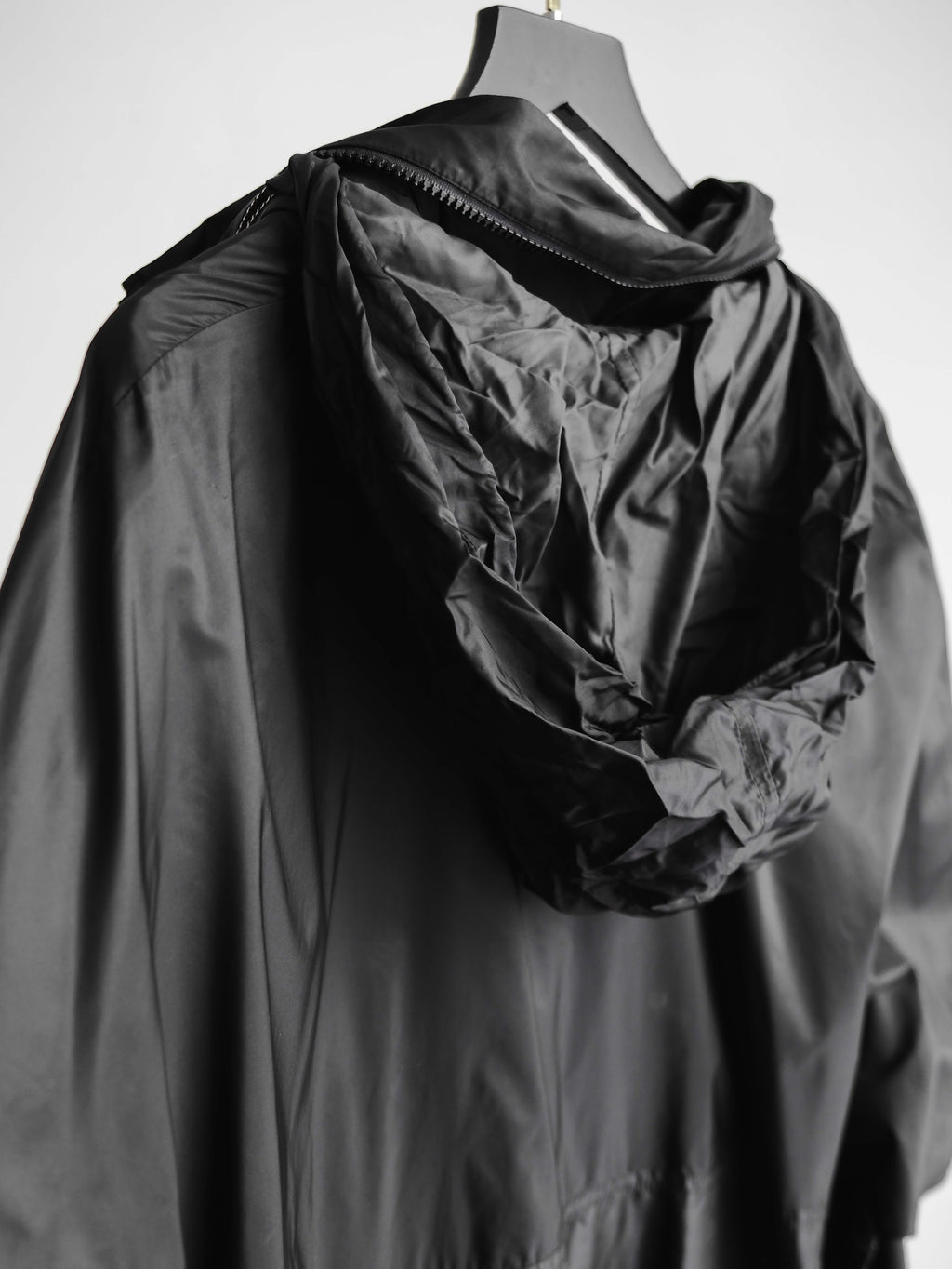 VINTAGE BLACK WINDCOAT BY ISSEY/ POLY SW/HD