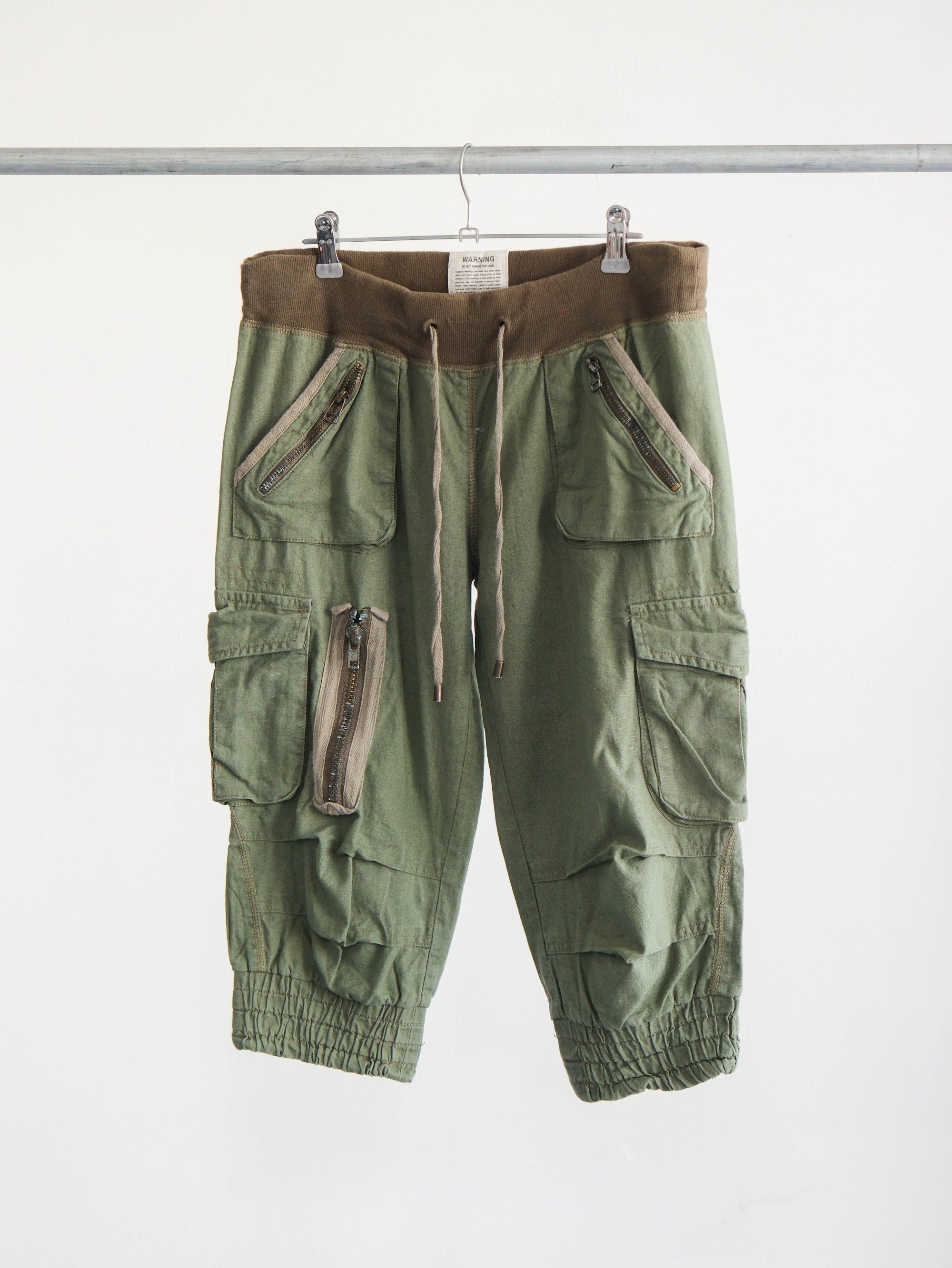 VINTAGE GREEN GOA/ CROPPED PANTS