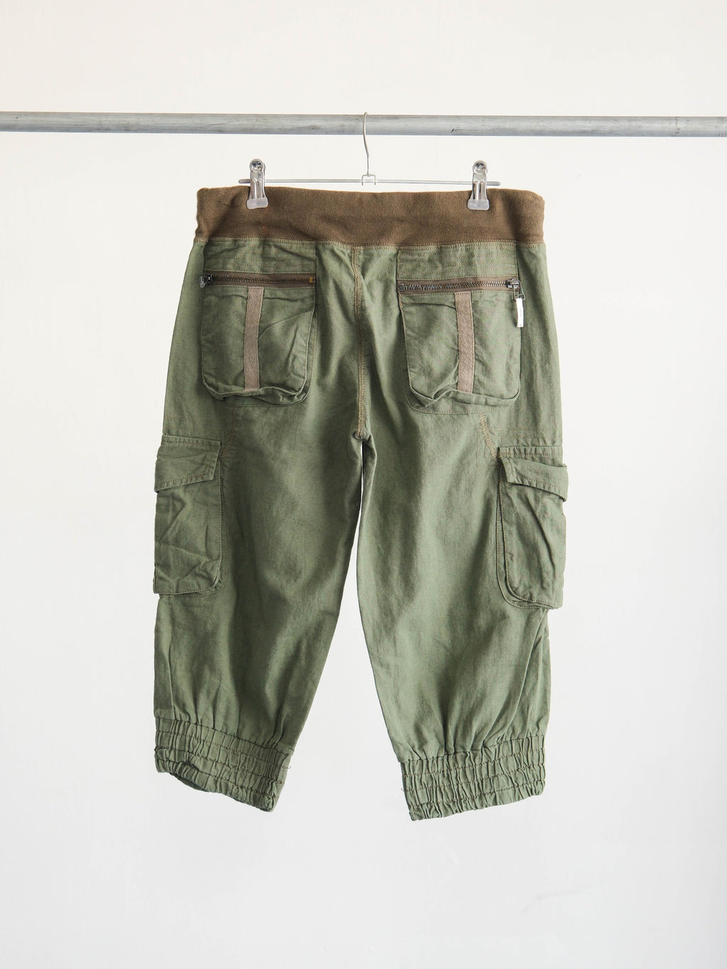 VINTAGE GREEN GOA/ CROPPED PANTS