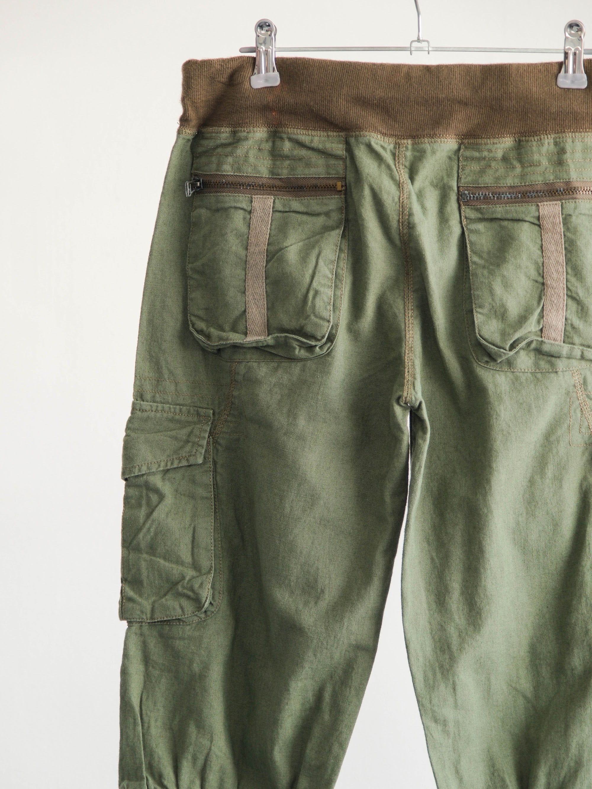 VINTAGE GREEN GOA/ CROPPED PANTS